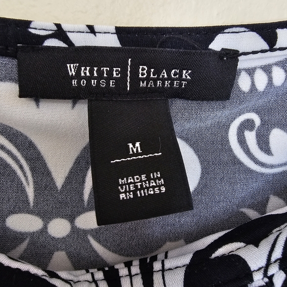 White House Black Market Black and White Floral Tank Top - Picture 3 of 13